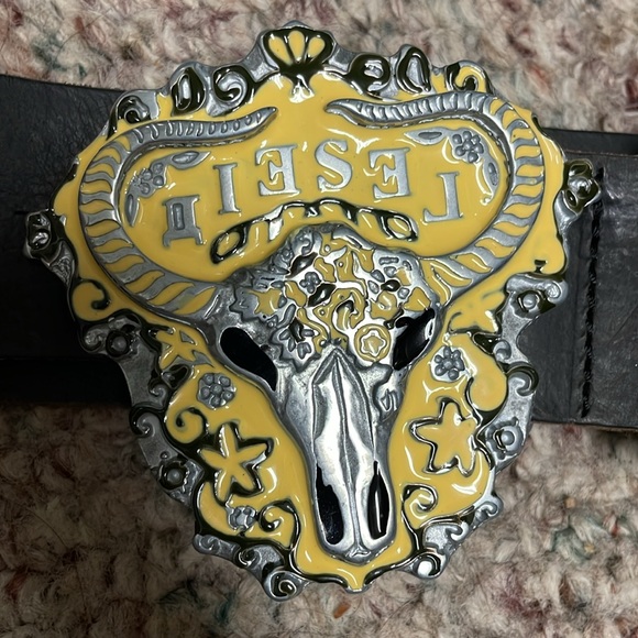 Diesel belt - Picture 2 of 7